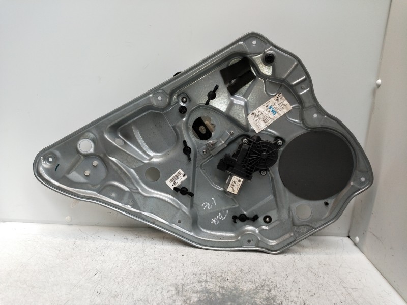 Recambio de elevalunas trasero izquierdo para volkswagen polo (9n3) advance referencia OEM IAM 6Q6839755  5P