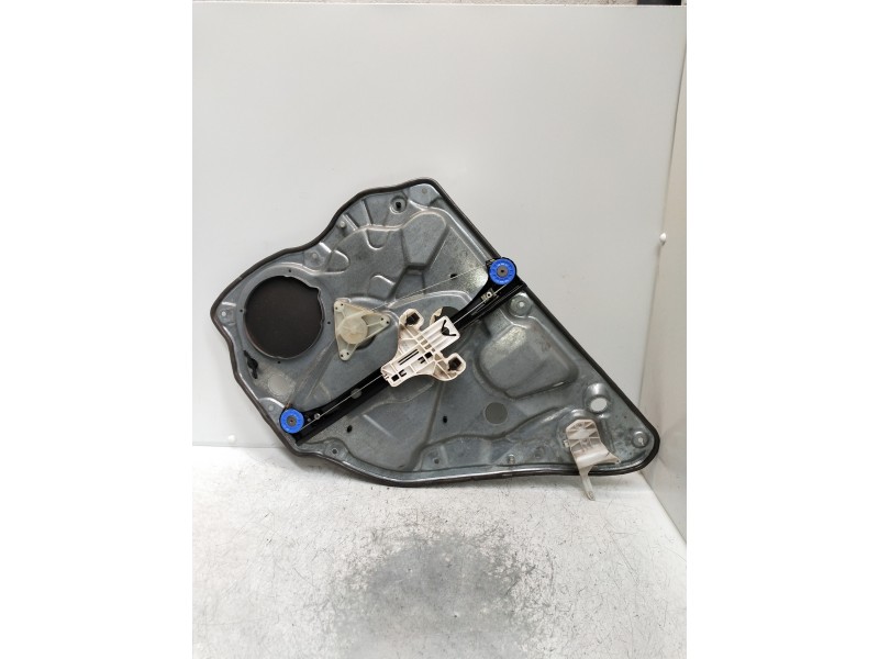 Recambio de elevalunas trasero izquierdo para volkswagen polo (9n3) advance referencia OEM IAM 6Q6839755  5P