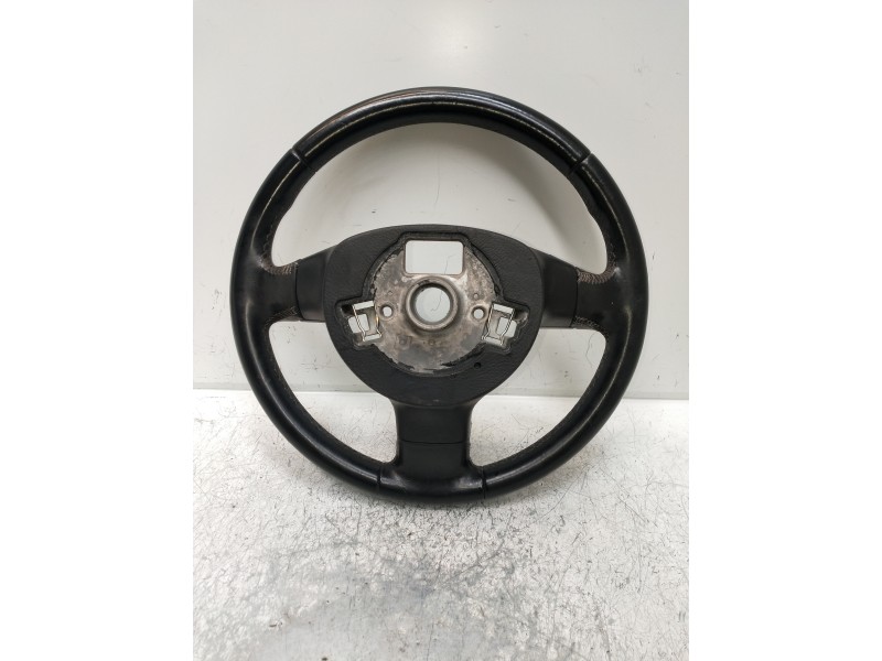 Recambio de volante para volkswagen polo (9n3) advance referencia OEM IAM   