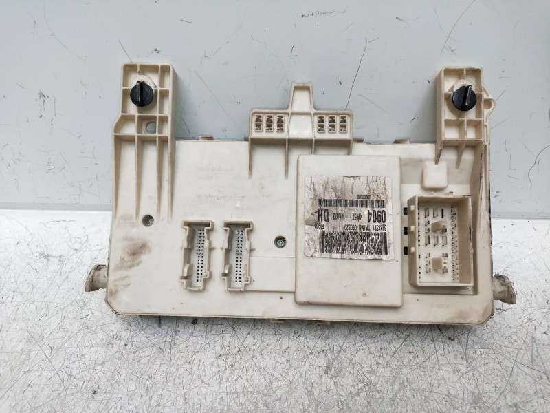 Recambio de caja reles / fusibles para ford focus berlina (cap) ambiente (d) referencia OEM IAM 4M5T14A073DH  