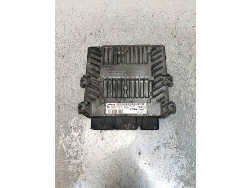 Recambio de centralita motor uce para ford focus berlina (cap) ambiente (d) referencia OEM IAM 5WS40512AT 6W5112A650YA 