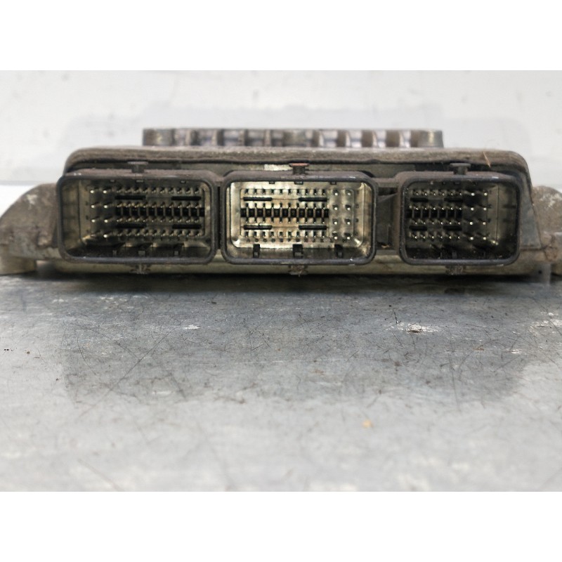 Recambio de centralita motor uce para ford focus berlina (cap) ambiente (d) referencia OEM IAM 5WS40512AT 6W5112A650YA 