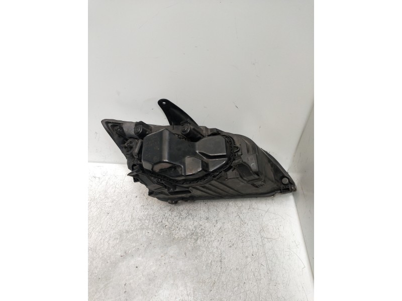 Recambio de faro izquierdo para ford focus berlina (cap) ambiente (d) referencia OEM IAM 4M5113101AD  