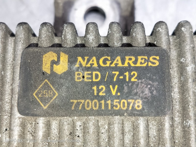 Recambio de caja precalentamiento para renault clio ii fase ii (b/cb0) authentique referencia OEM IAM 7700115078  