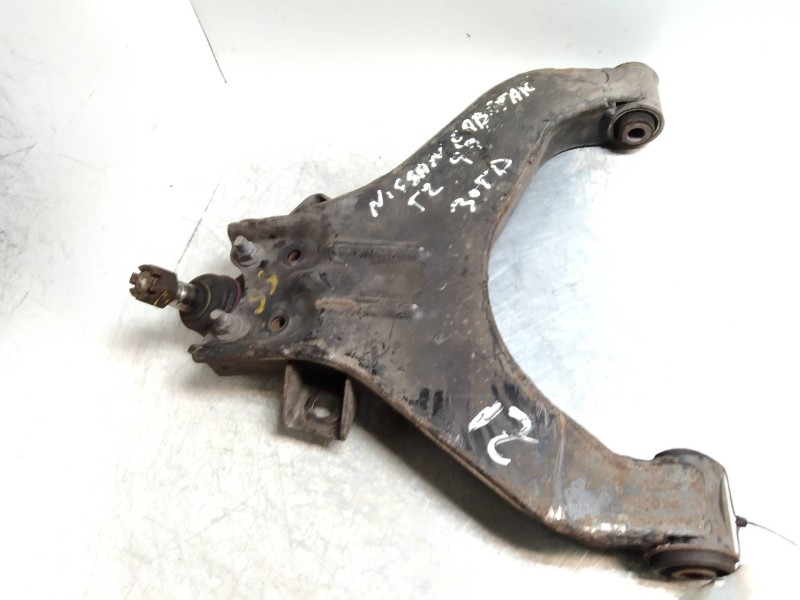 Recambio de brazo suspension inferior delantero izquierdo para nissan cabstar e 3.0 d referencia OEM IAM   