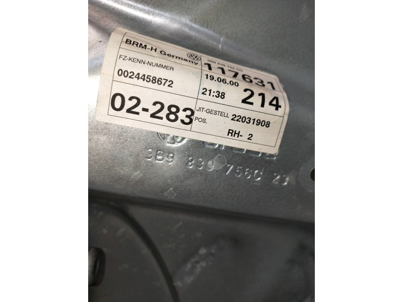 Recambio de elevalunas trasero derecho para volkswagen passat variant (3b5) comfortline referencia OEM IAM 3B9839752CD 3B9839756