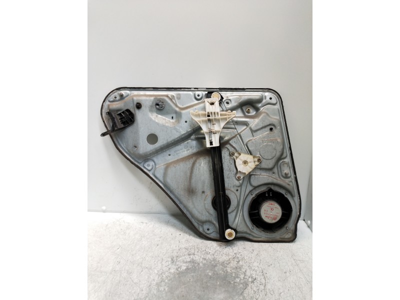 Recambio de elevalunas trasero derecho para volkswagen passat variant (3b5) comfortline referencia OEM IAM 3B9839752CD 3B9839756