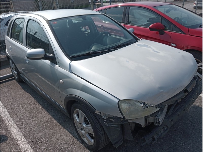 opel corsa c del año 2005