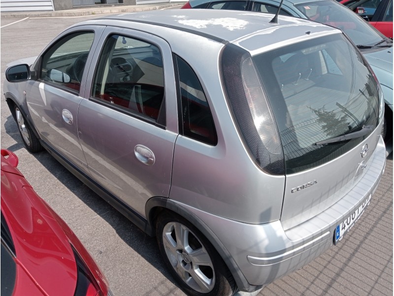 opel corsa c del año 2005