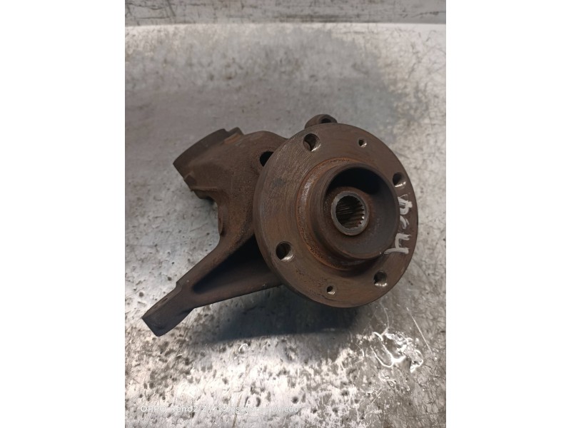 Recambio de mangueta delantera derecha para peugeot 206 berlina xr referencia OEM IAM   