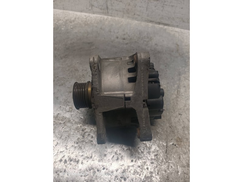 Recambio de alternador para renault megane ii berlina 5p confort dynamique referencia OEM IAM 8200588648A TG11C055 2543439B