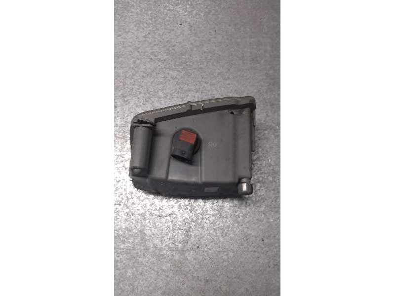 Recambio de faro antiniebla derecho para ford c-max (cb3) 1.8 flexifuel cat referencia OEM IAM   