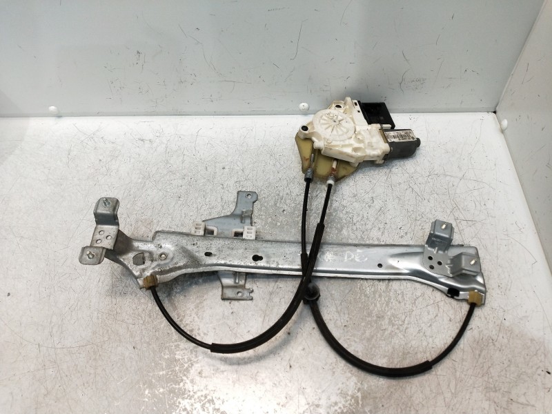 Recambio de elevalunas trasero derecho para renault megane iii sport tourer dynamique referencia OEM IAM 827200008 920041100 5P