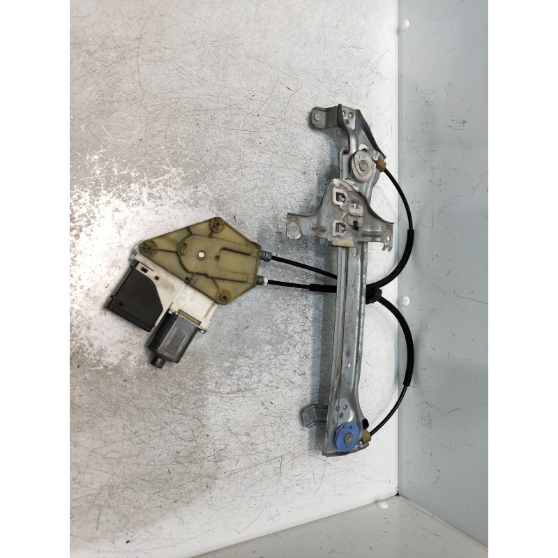 Recambio de elevalunas trasero derecho para renault megane iii sport tourer dynamique referencia OEM IAM 827200008 920041100 5P