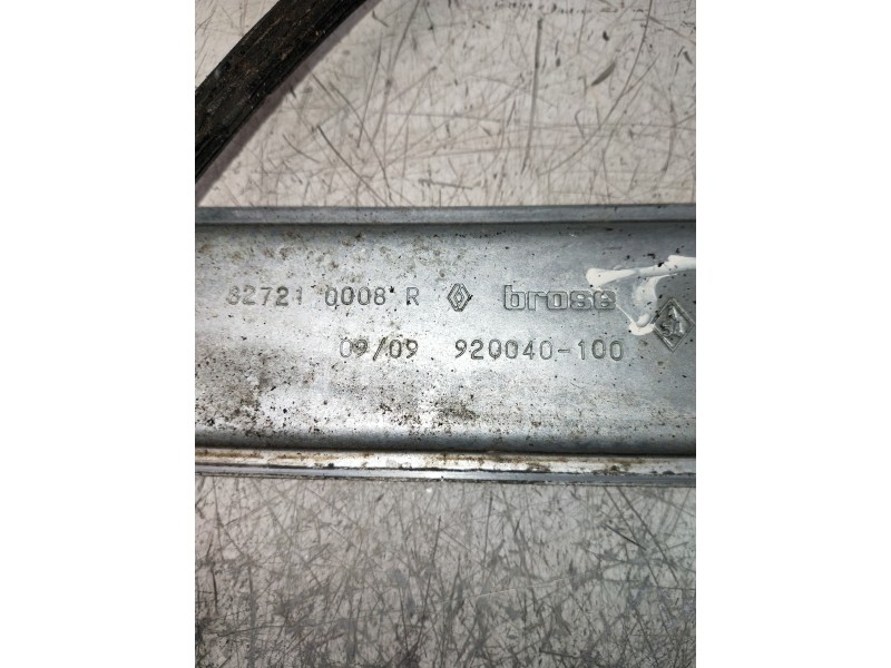 Recambio de elevalunas trasero izquierdo para renault megane iii sport tourer dynamique referencia OEM IAM 827210008R 920040100 