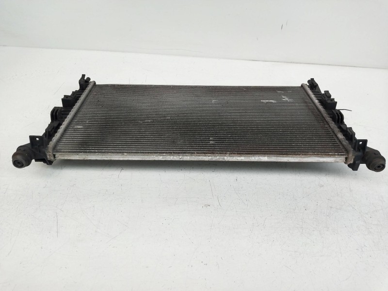 Recambio de radiador agua para ford c-max (cb3) 1.8 flexifuel cat referencia OEM IAM 3M5H8005RK  