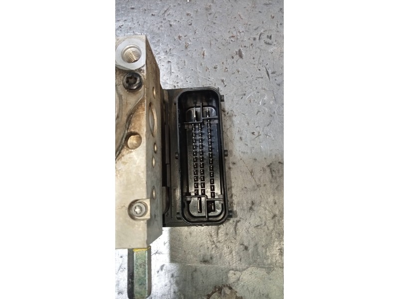 Recambio de abs para ssangyong tivoli 1.6 turbodiesel cat referencia OEM IAM A2C38292701 489235100 