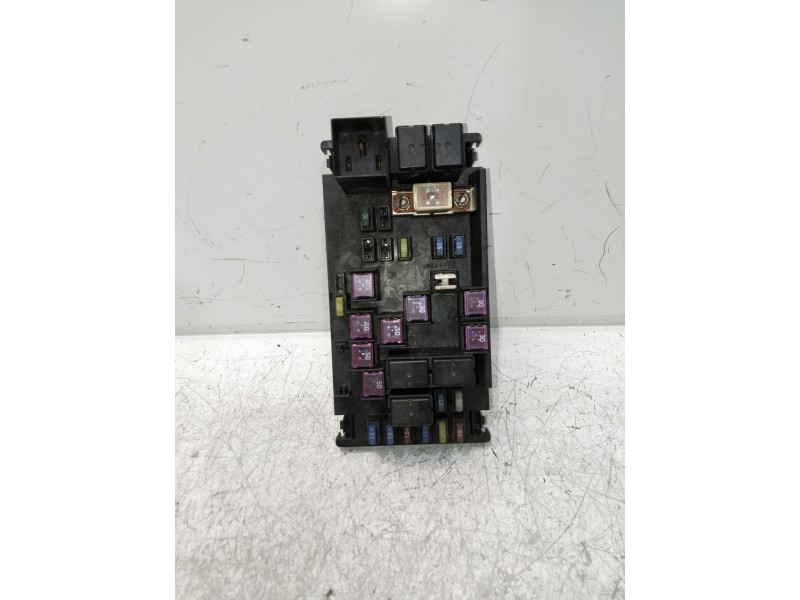 Recambio de caja reles / fusibles para subaru tribeca b9 classic referencia OEM IAM 82231XA04A  