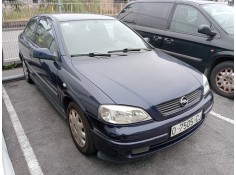 opel astra g berlina del año 2000