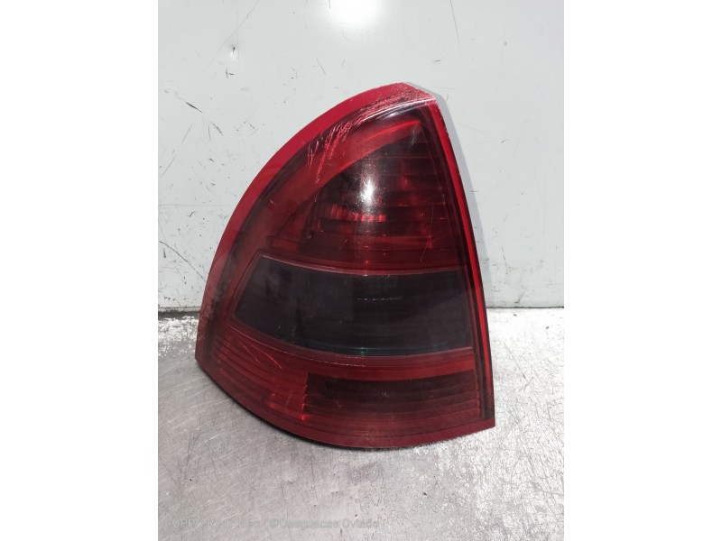 Recambio de piloto trasero izquierdo para citroen c5 berlina lx (e) referencia OEM IAM 89032697 VER FOTOS ROTO POR DENTRO