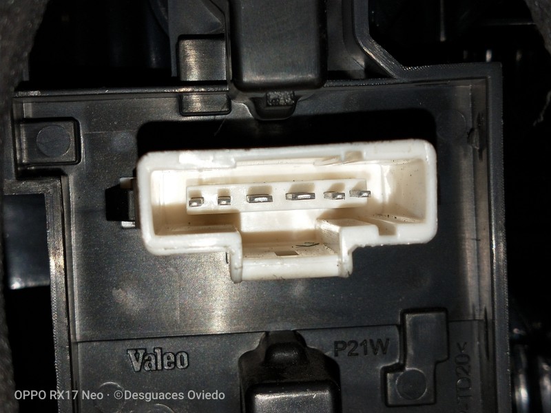 Recambio de piloto trasero izquierdo para citroen c5 berlina lx (e) referencia OEM IAM 89032697 VER FOTOS ROTO POR DENTRO