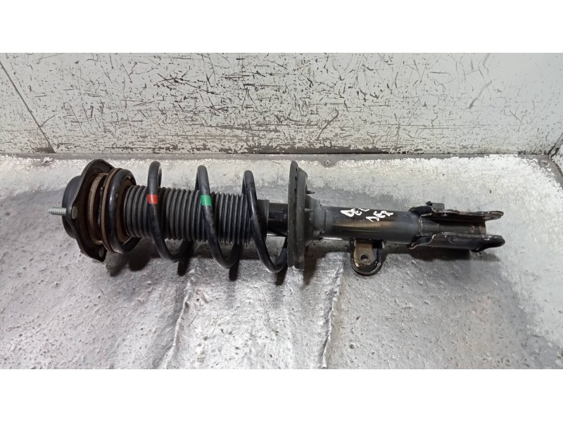 Recambio de amortiguador delantero derecho para ssangyong tivoli 1.6 turbodiesel cat referencia OEM IAM 44320235100  