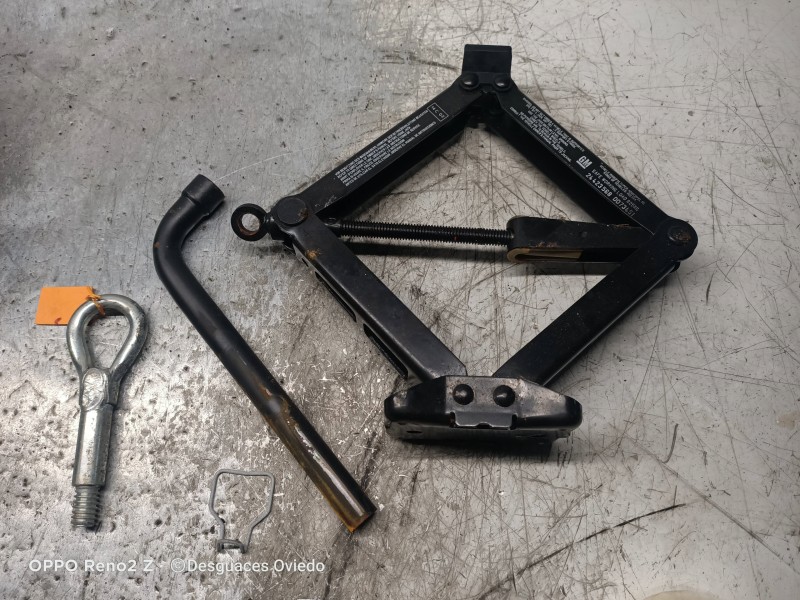 Recambio de gato para opel vectra c berlina club referencia OEM IAM   