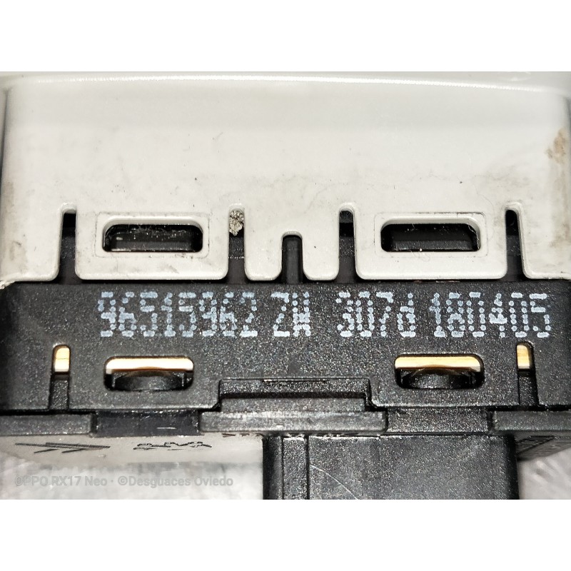 Recambio de mando elevalunas delantero derecho para citroen c5 berlina lx (e) referencia OEM IAM 96515962 180405 5P