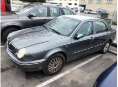 lancia lybra berlina del año 2001
