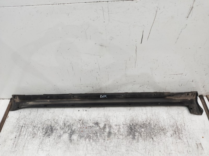 Recambio de faldon lateral para subaru tribeca b9 classic referencia OEM IAM   DERECHO