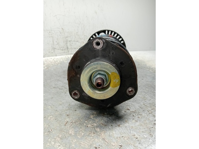 Recambio de amortiguador delantero derecho para volkswagen polo (9n3) advance referencia OEM IAM 6Q0413031CE  