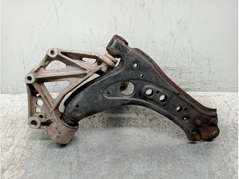 Recambio de brazo suspension inferior delantero izquierdo para volkswagen polo (9n3) advance referencia OEM IAM   