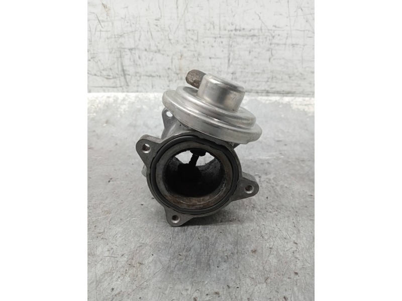 Recambio de valvula egr para volkswagen polo (9n3) advance referencia OEM IAM 045129637A  
