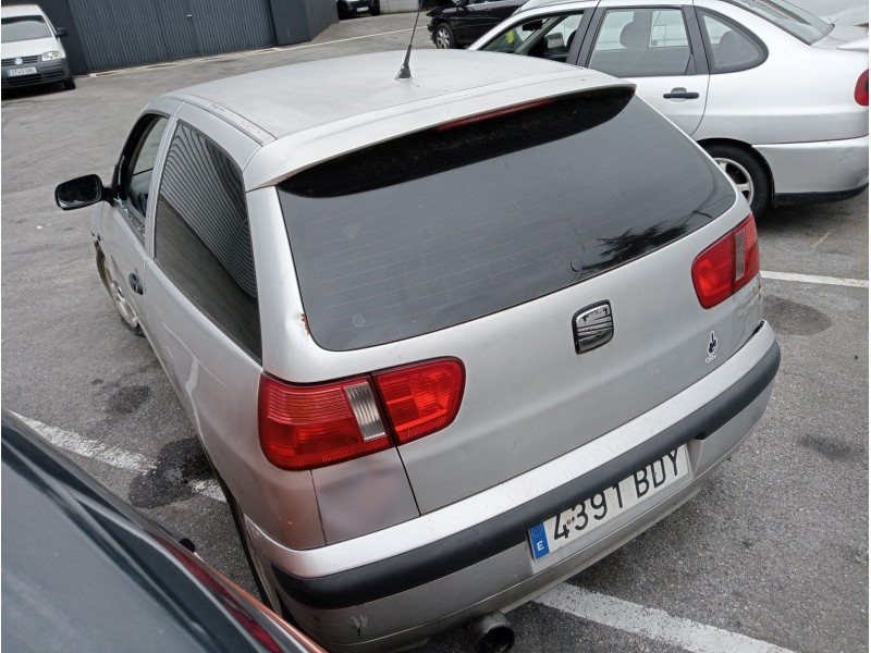 seat ibiza (6k1) del año 2001
