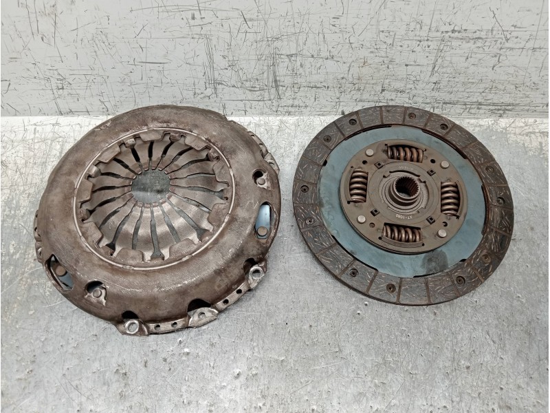 Recambio de kit embrague para volkswagen polo (9n3) advance referencia OEM IAM   