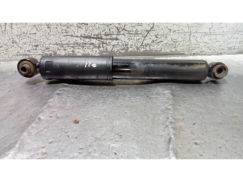 Recambio de amortiguador trasero izquierdo para ssangyong tivoli 1.6 turbodiesel cat referencia OEM IAM 4530135101  
