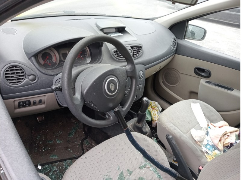 renault clio iii del año 2006