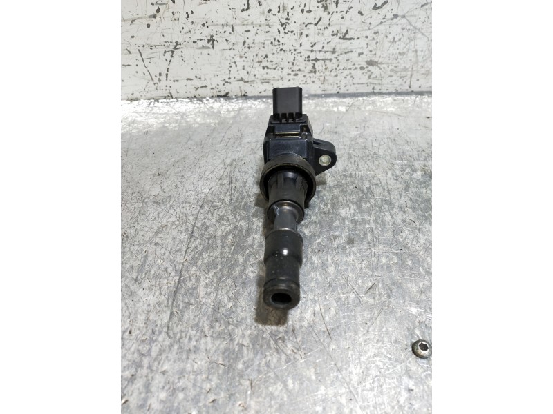 Recambio de bobina encendido para kia stonic (ybcuv) concept referencia OEM IAM 2730104110  