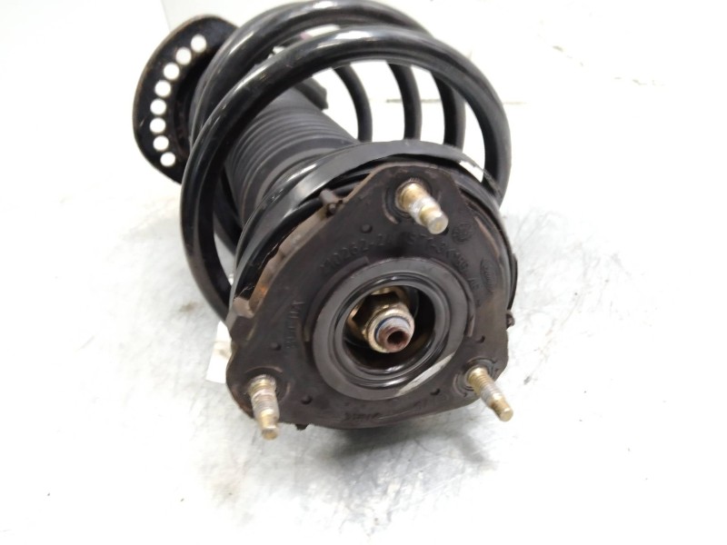 Recambio de amortiguador delantero izquierdo para ford mondeo turnier (ge) 2.0 tdci td cat referencia OEM IAM 335922  