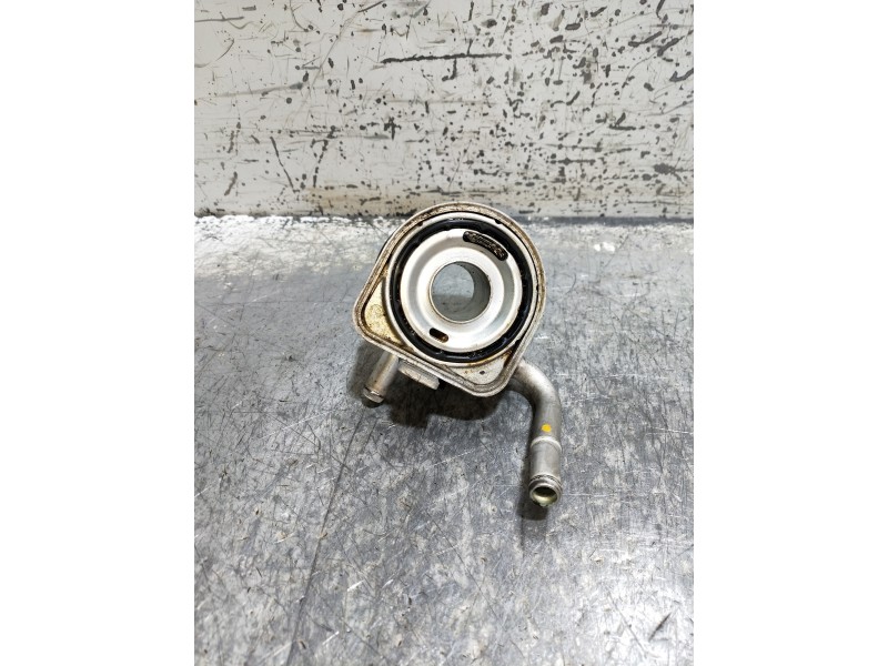 Recambio de radiador aceite para kia stonic (ybcuv) concept referencia OEM IAM 2641004501  