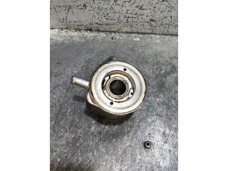 Recambio de radiador aceite para kia stonic (ybcuv) concept referencia OEM IAM 2641004501  