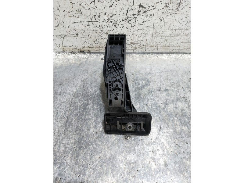 Recambio de potenciometro pedal para bmw serie 7 (f01/f02) 740d xdrive referencia OEM IAM 3542678999802  
