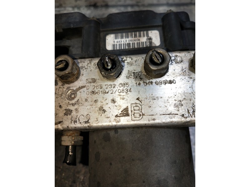 Recambio de abs para peugeot expert kasten furg. referencia OEM IAM 0265232065 1401109880 