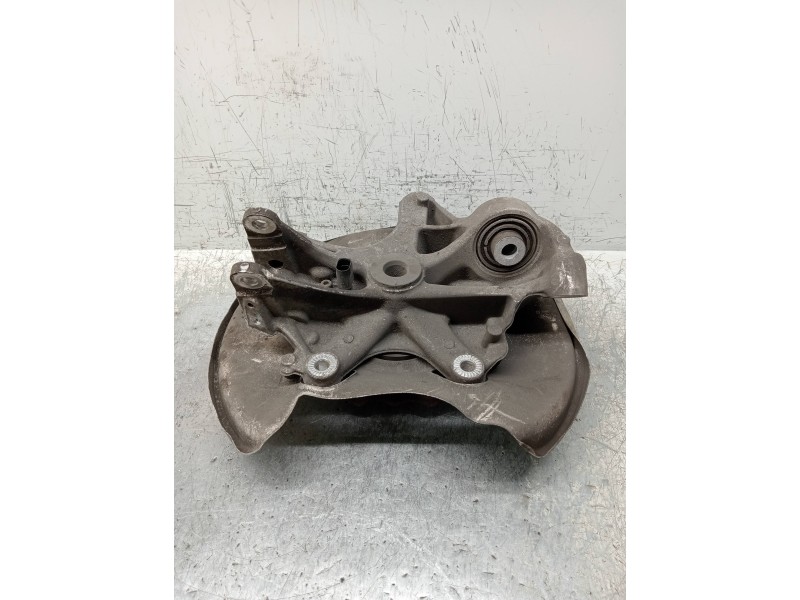 Recambio de mangueta trasera derecha para audi a6 berlina (4a2) 40 tdi design referencia OEM IAM 4K0505460C  