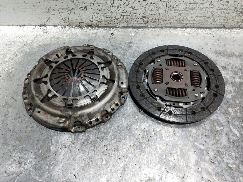 Recambio de kit embrague para peugeot expert kasten furg. referencia OEM IAM   
