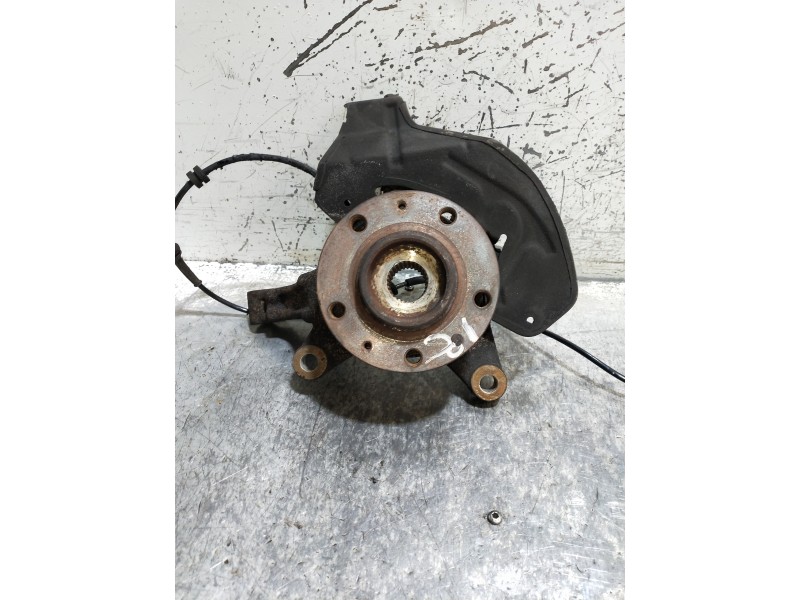 Recambio de mangueta delantera izquierda para peugeot expert kasten furg. referencia OEM IAM   