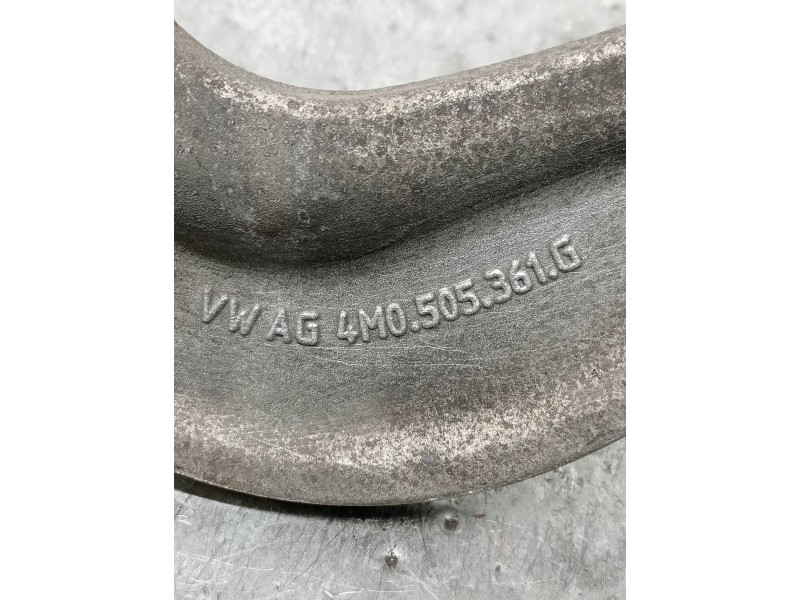 Recambio de brazo suspension superior trasero izquierdo para audi a6 berlina (4a2) 40 tdi design referencia OEM IAM 4M0505361G  