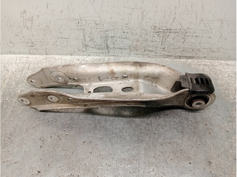 Recambio de brazo suspension inferior trasero derecho para audi a6 berlina (4a2) 40 tdi design referencia OEM IAM 80A505311A  