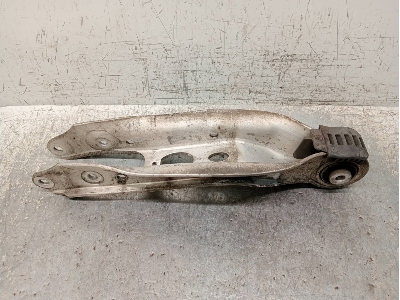 Recambio de brazo suspension inferior trasero izquierdo para audi a6 berlina (4a2) 40 tdi design referencia OEM IAM 80A505311A  
