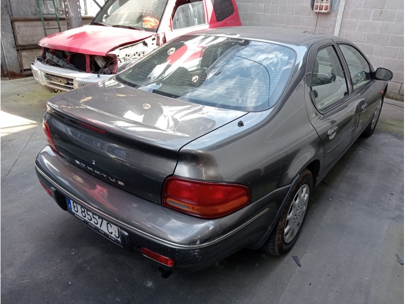 chrysler stratus berlina (ja) del año 2000